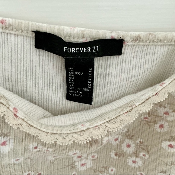 Forever 21 Beige Floral Cropped Camisole - Picture 3 of 4